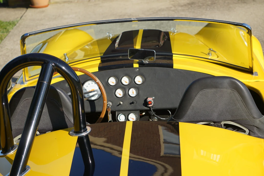 Shelby Cobra Replica - Image 26 of 31