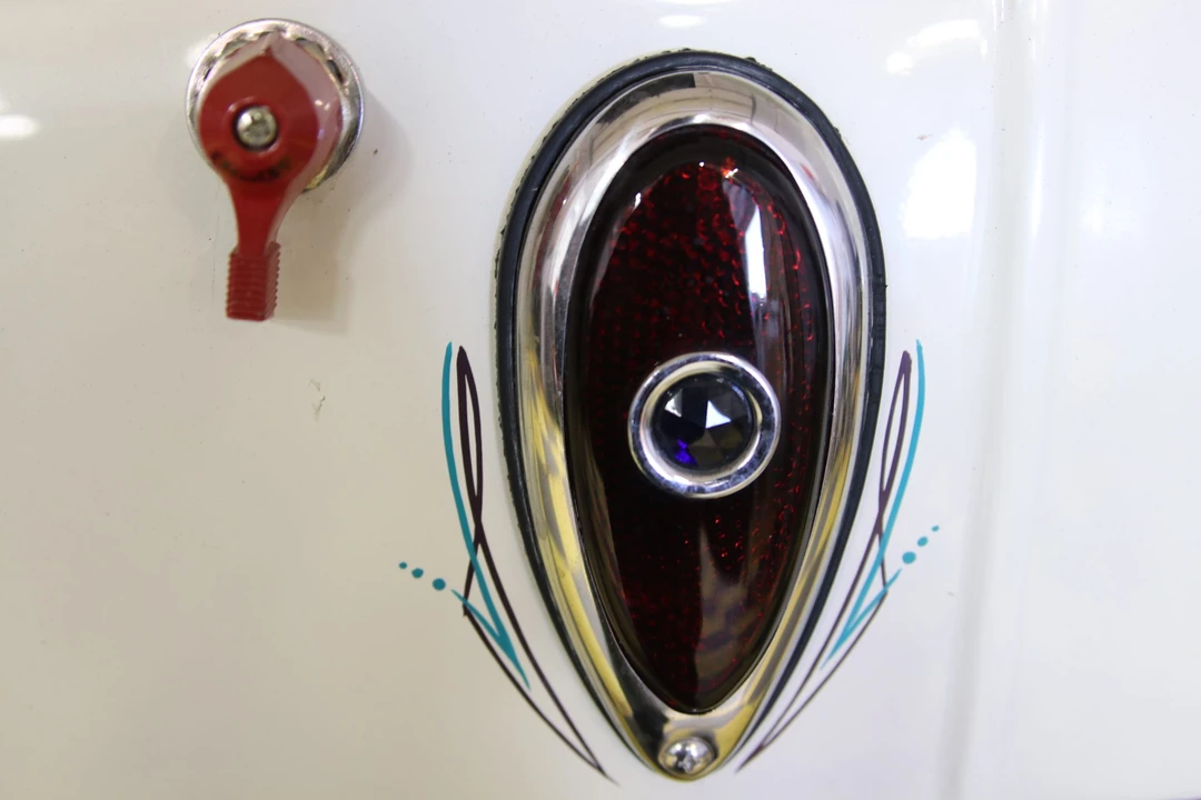 Ford Hot Rod - Image 15 of 31