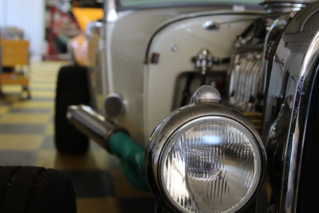Ford Hot Rod - Image 16 of 31