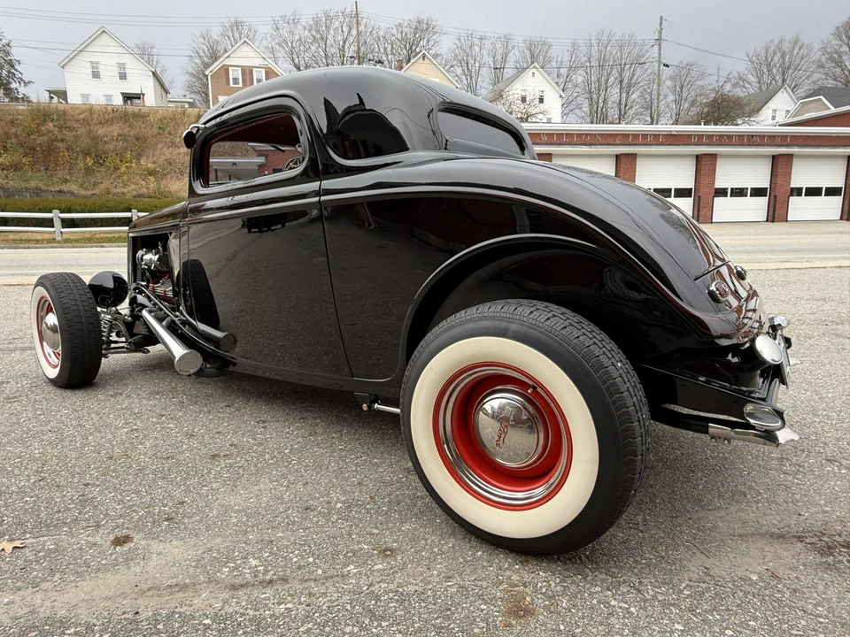 Ford Hot Rod - Image 10 of 31