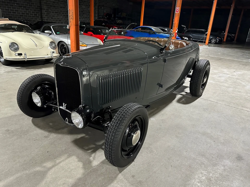Ford Hot Rod - Image 17 of 31