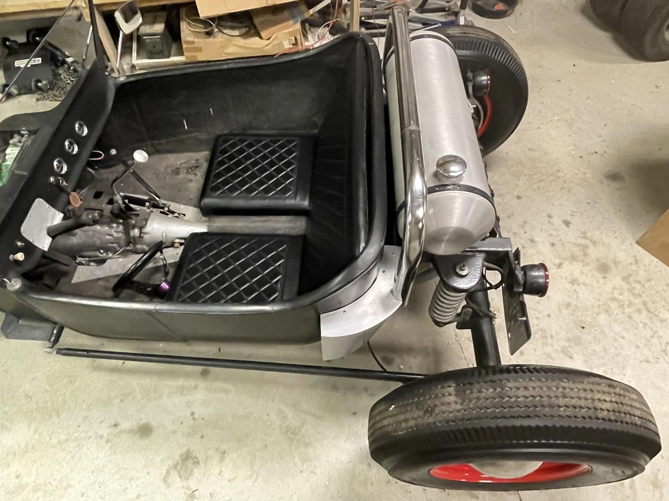 Ford Hot Rod - Image 26 of 31