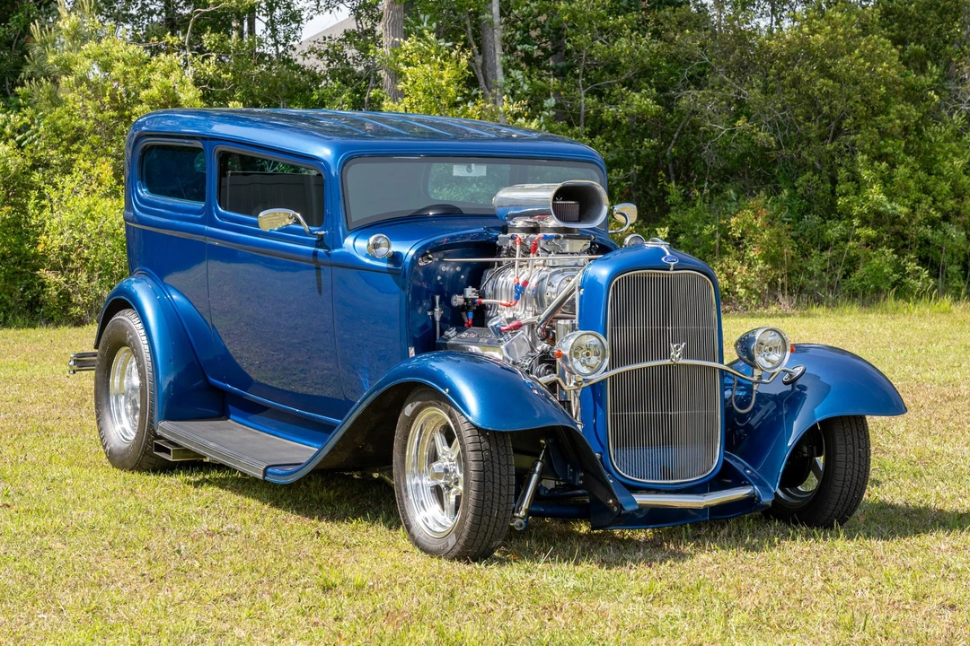 Ford Hot Rod - Image 1 of 31