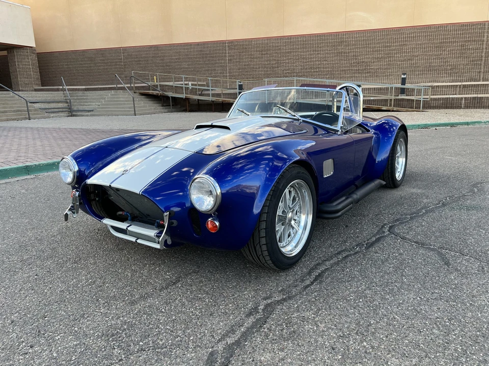 Shelby Cobra Replica - Image 4 of 31