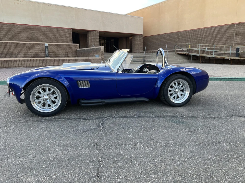 Shelby Cobra Replica - Image 7 of 31