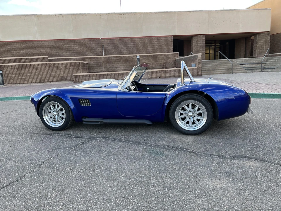 Shelby Cobra Replica - Image 9 of 31