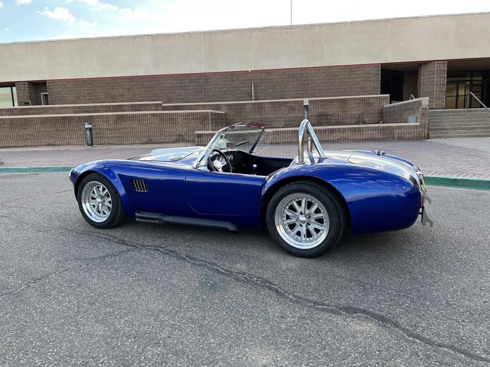Shelby Cobra Replica - Image 10 of 31
