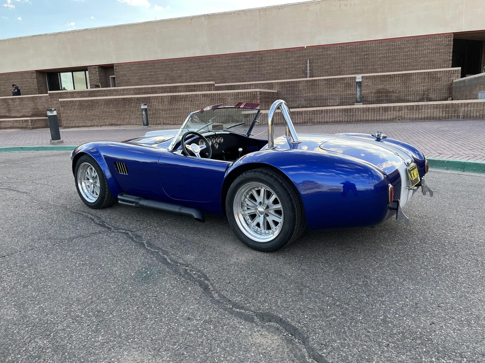 Shelby Cobra Replica - Image 11 of 31