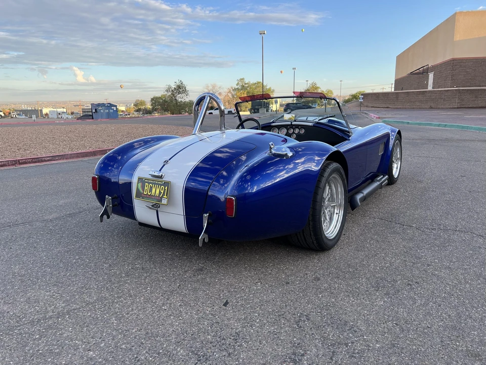 Shelby Cobra Replica - Image 17 of 31