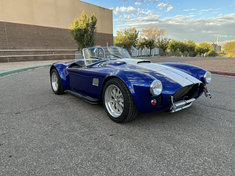 Shelby Cobra Replica - Image 26 of 31