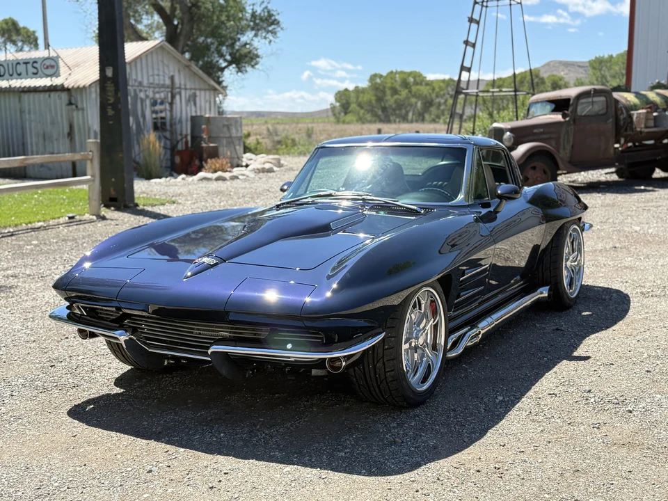 1963 Chevrolet Corvette C2 - Image 3 of 31