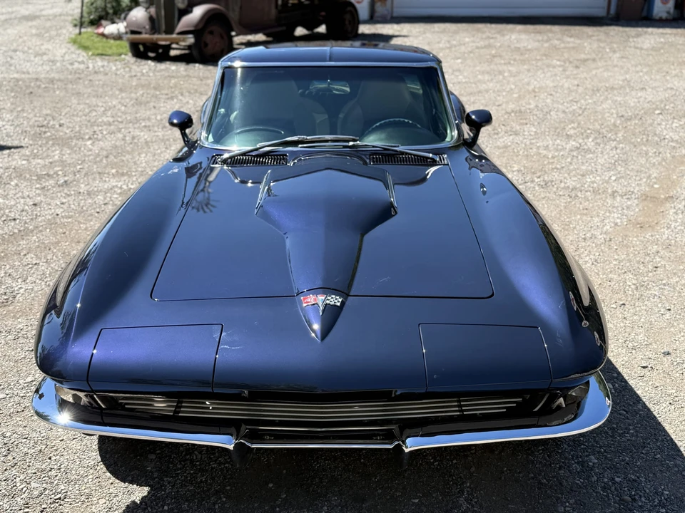 1963 Chevrolet Corvette C2 - Image 19 of 31