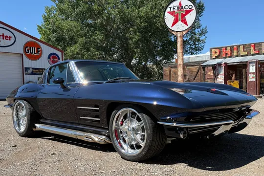 1963 Chevrolet Corvette C2 Split-Window Coupe