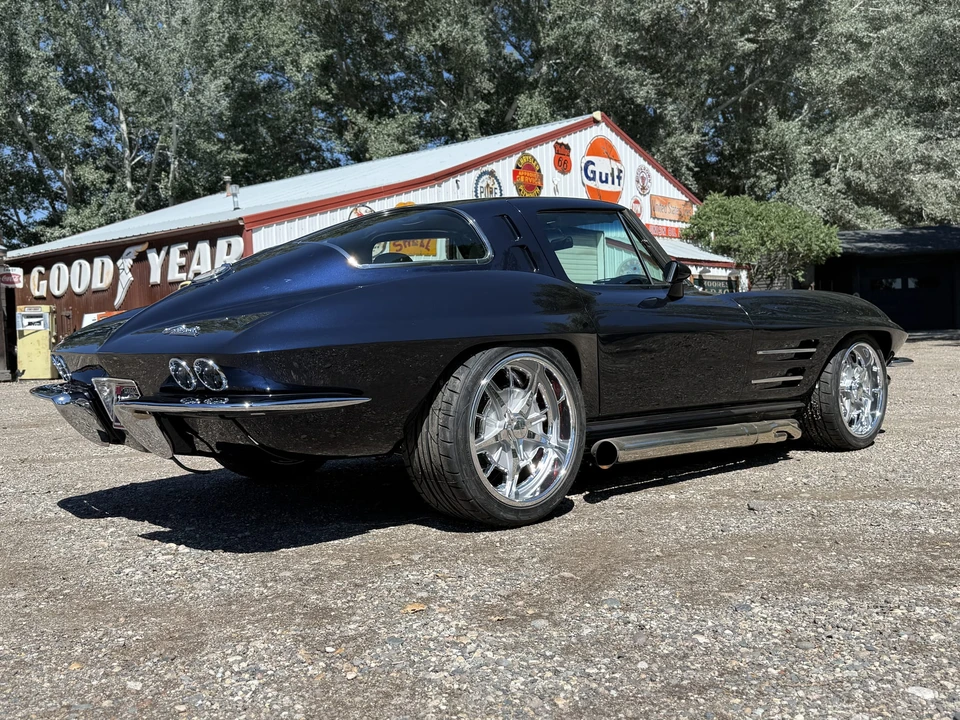 1963 Chevrolet Corvette C2 - Image 14 of 31