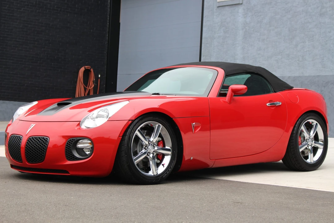 2007 Pontiac Solstice GXP - Image 2 of 31