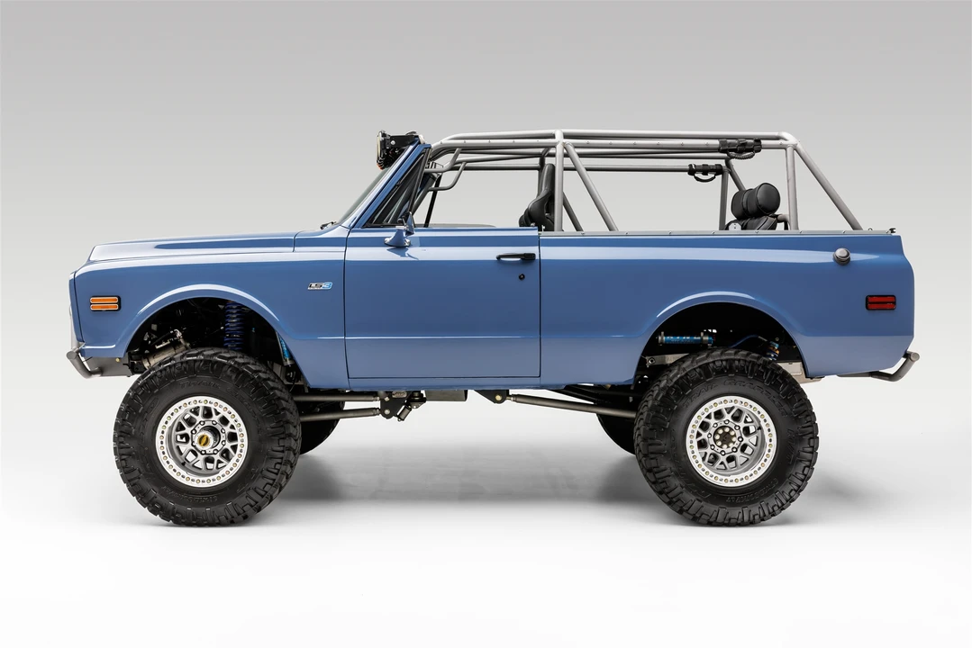 1969 Chevrolet K5 Blazer 1st Gen - Image 11 of 31
