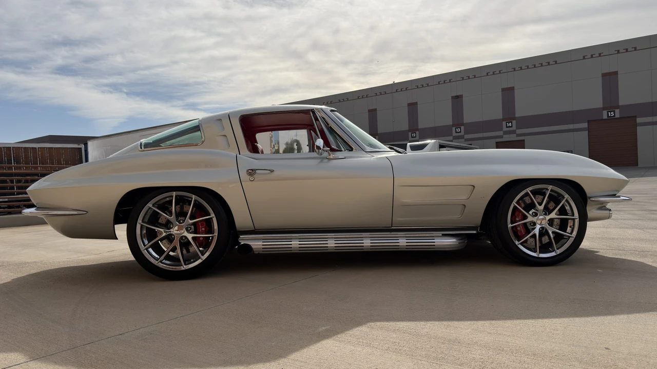 1963 Chevrolet Corvette C2 - Image 7 of 31