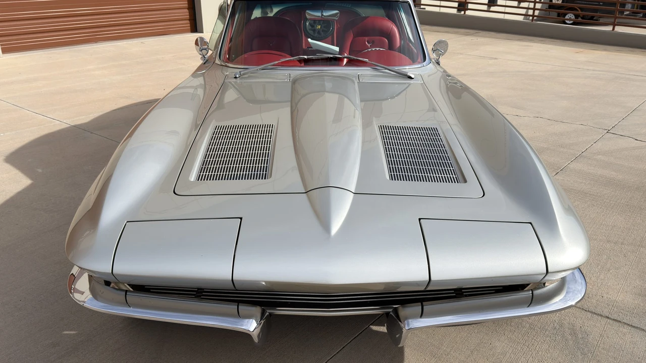 1963 Chevrolet Corvette C2 - Image 10 of 31