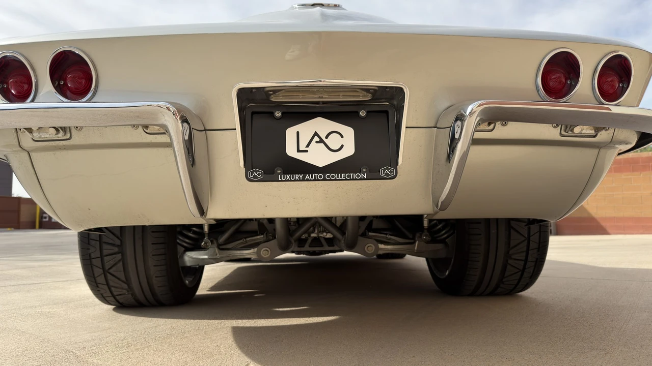 1963 Chevrolet Corvette C2 - Image 15 of 31