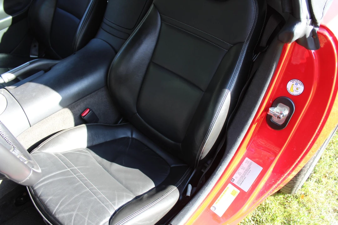 2009 Pontiac Solstice - Image 30 of 31