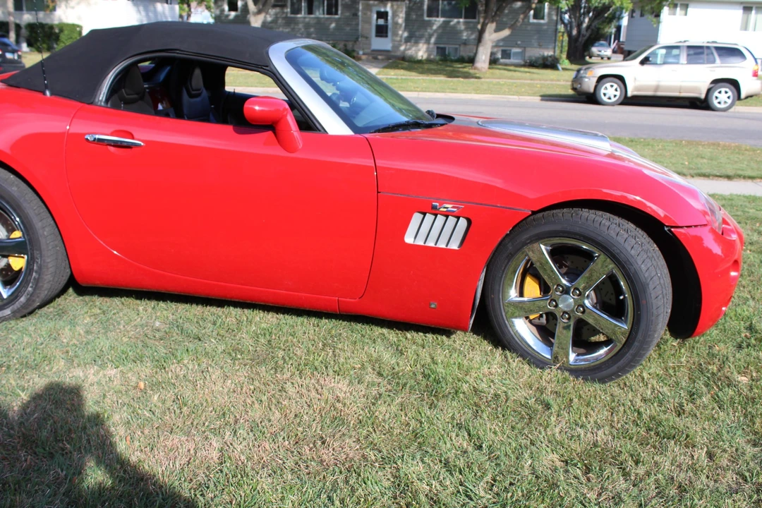 2009 Pontiac Solstice - Image 14 of 31