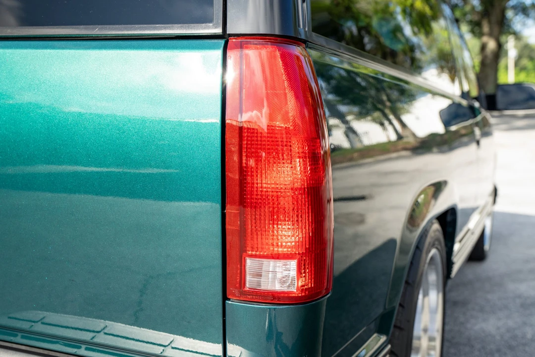 1996 GMC Yukon 1st Gen - Image 28 of 31