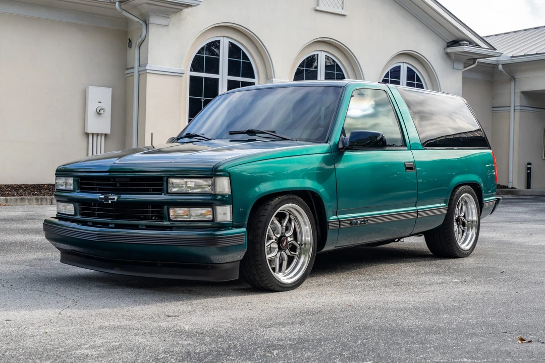 1996 GMC Yukon 1st Gen - Image 2 of 31