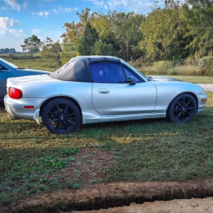 2000 Mazda NB MX-5 Miata - Image 3 of 8