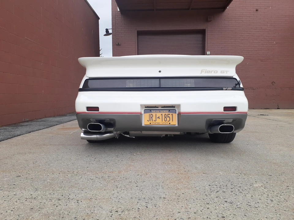 1984 Pontiac Fiero - Image 14 of 31