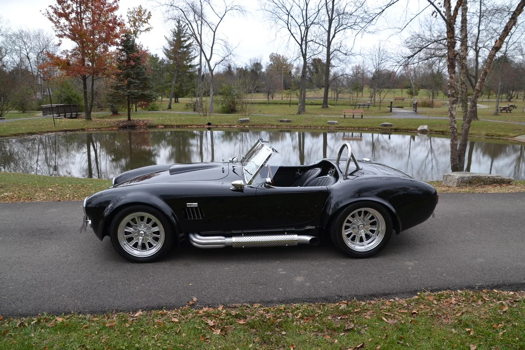 Shelby Cobra Replica - Image 3 of 31