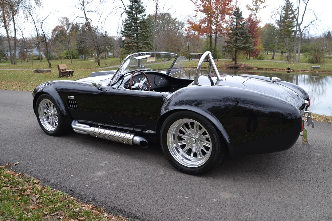 Shelby Cobra Replica - Image 4 of 31