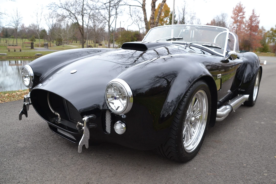 Shelby Cobra Replica - Image 14 of 31