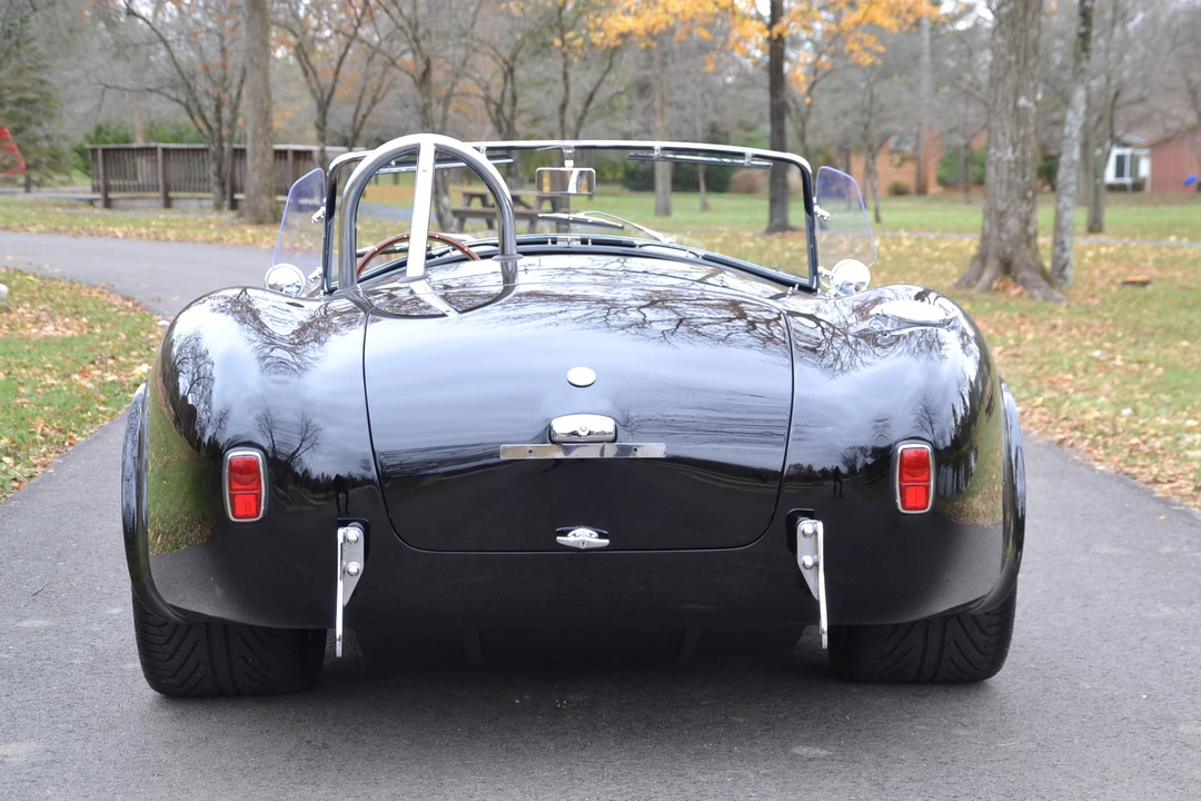 Shelby Cobra Replica - Image 23 of 31