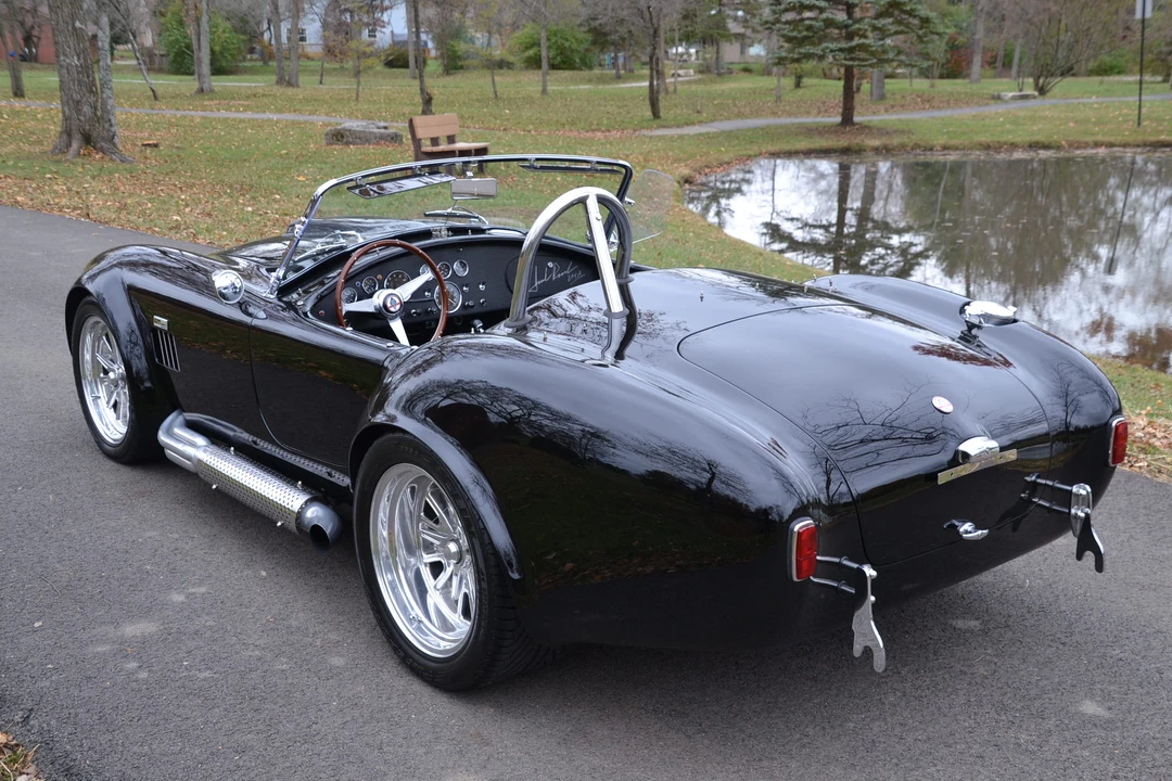 Shelby Cobra Replica - Image 24 of 31