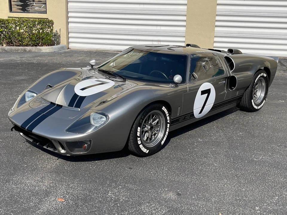 Ford Replica - Image 14 of 31