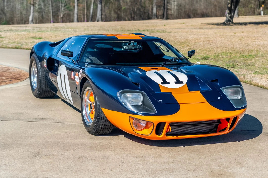 Ford Replica - Image 9 of 31