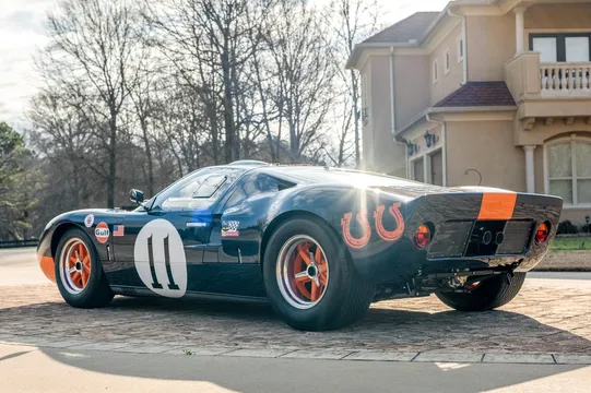 Ford Replica - Image 4 of 31
