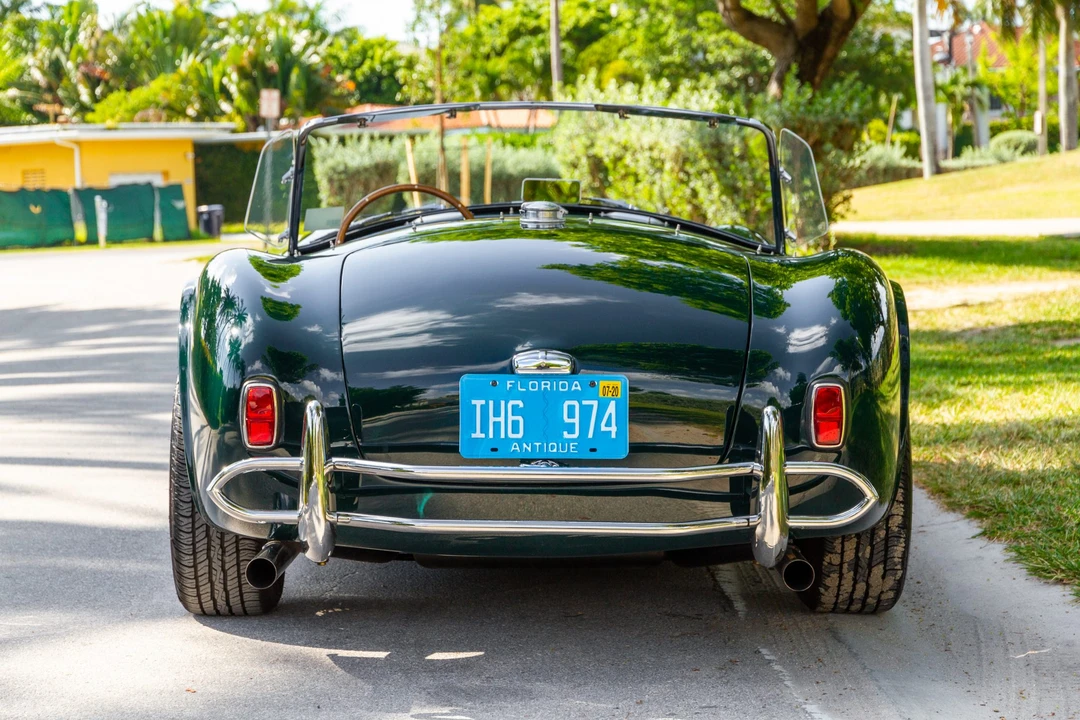 Shelby Cobra Replica - Image 10 of 31