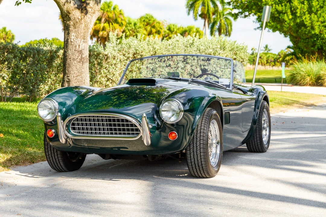 Shelby Cobra Replica - Image 2 of 31