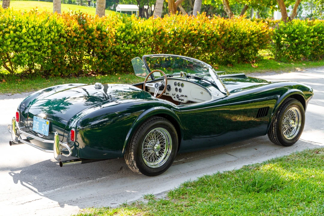 Shelby Cobra Replica - Image 15 of 31