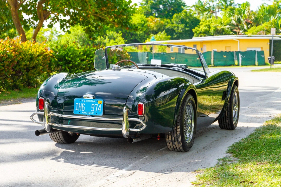 Shelby Cobra Replica - Image 14 of 31