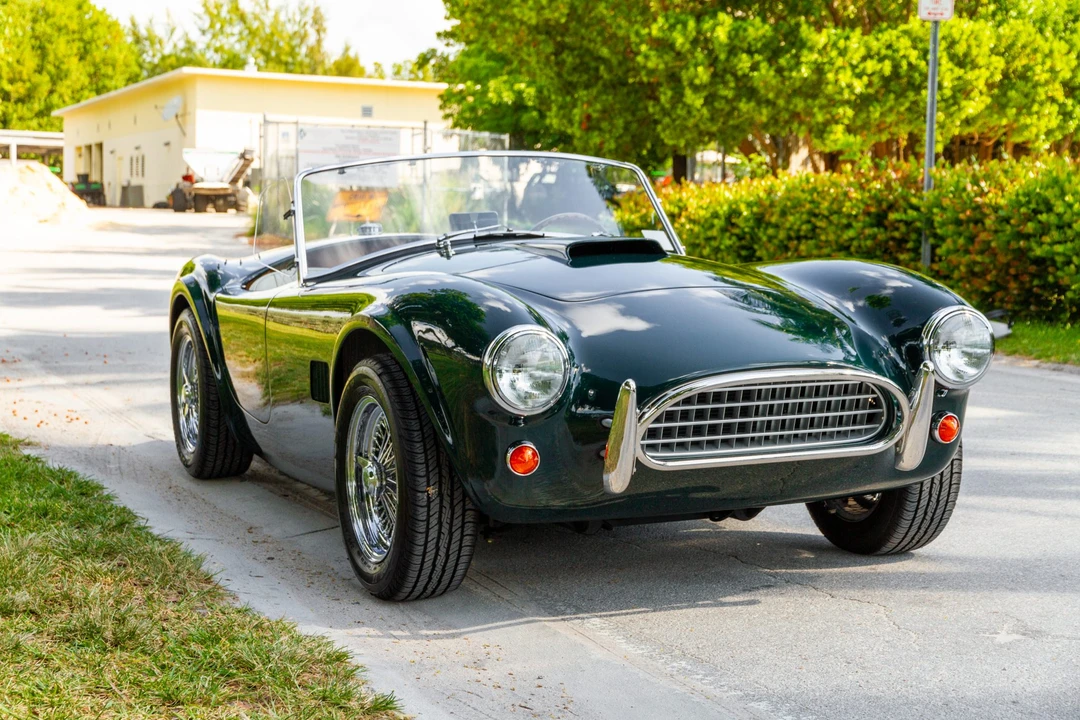 Shelby Cobra Replica - Image 24 of 31