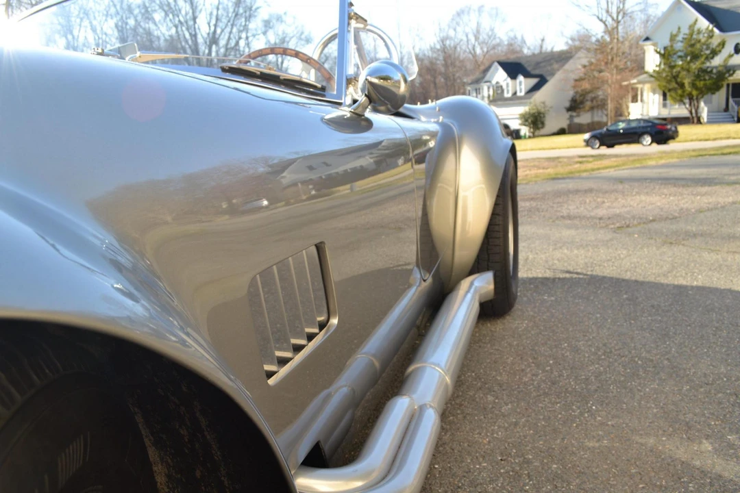 Shelby Cobra Replica - Image 23 of 31