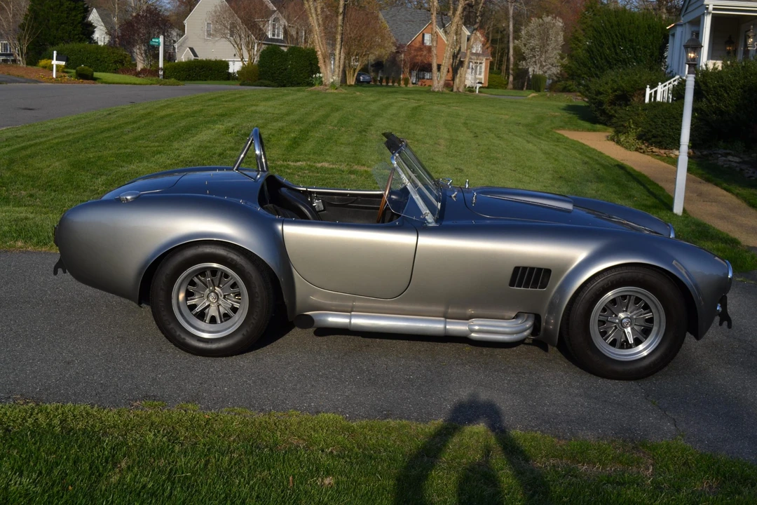 Shelby Cobra Replica - Image 14 of 31