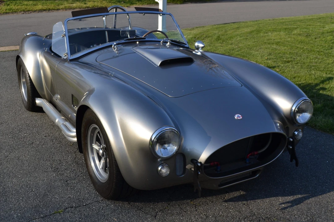 Shelby Cobra Replica - Image 16 of 31