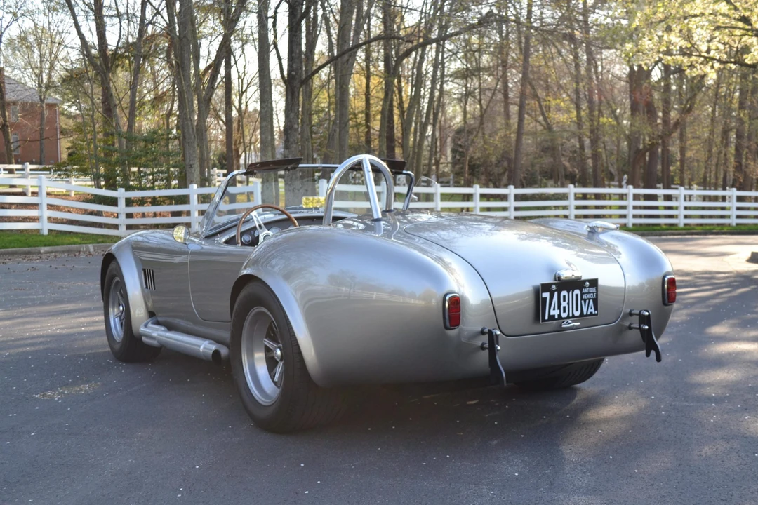 Shelby Cobra Replica - Image 7 of 31