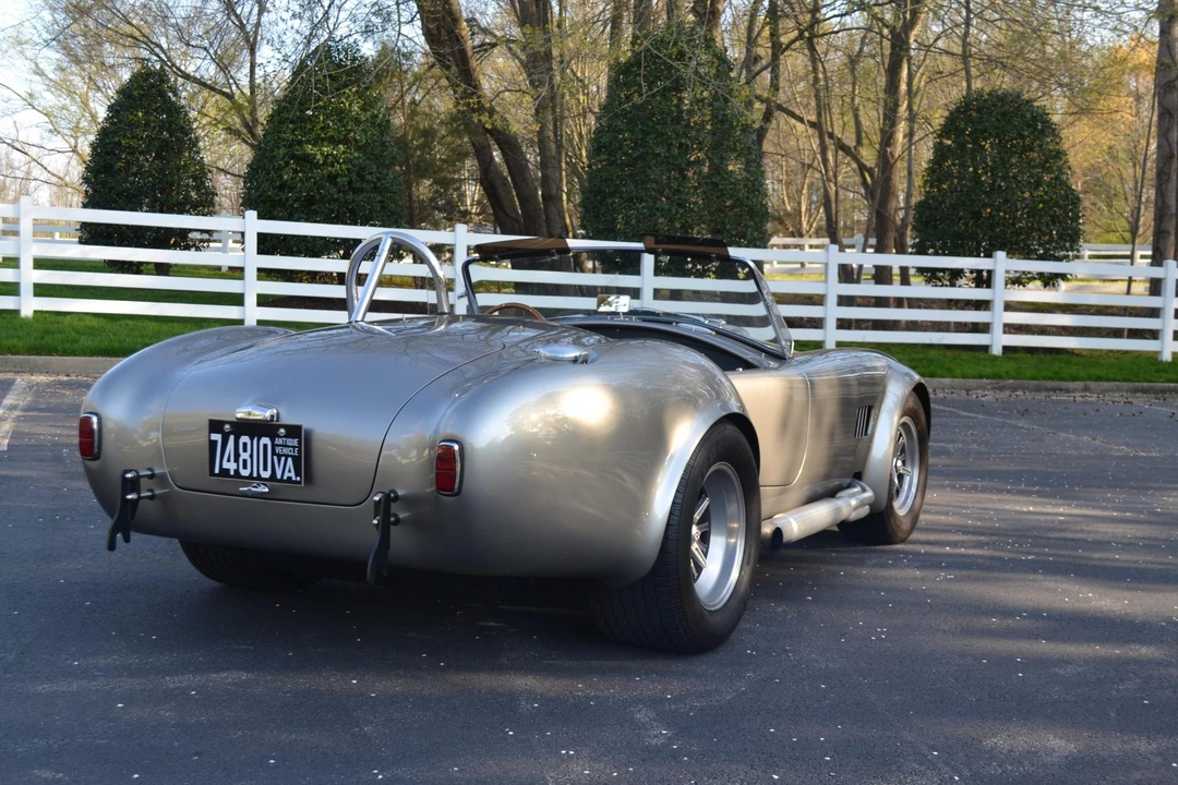 Shelby Cobra Replica - Image 10 of 31