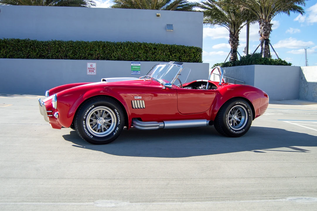 Shelby Cobra Replica - Image 27 of 31