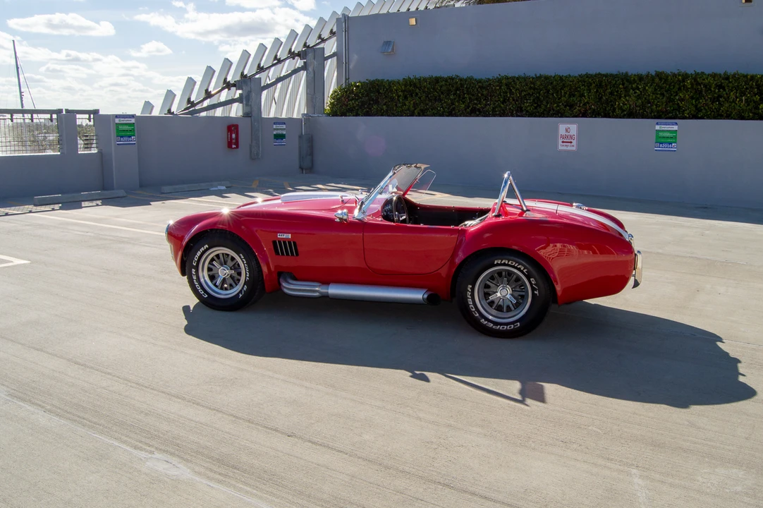 Shelby Cobra Replica - Image 30 of 31