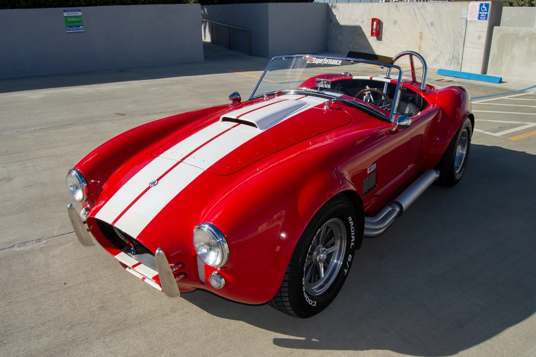 Shelby Cobra Replica - Image 14 of 31